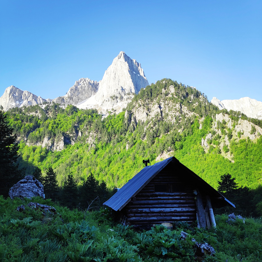Mount_Tymfi_Pindos_North_Side_Thru-Hike_Part2_Sadi_Migas_Karteros_Pass_Astraka_Refuge_084234_795