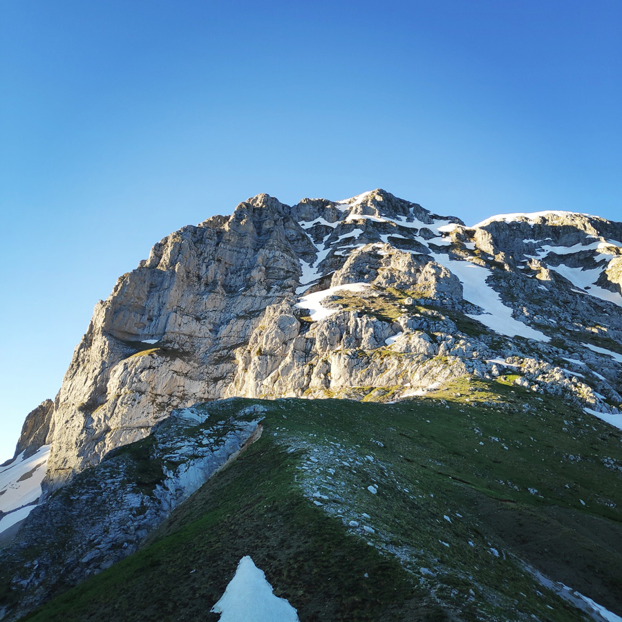 Mount_Tymfi_Pindos_North_Side_Thru-Hike_Part3_Astraka_Refuge_Davalista_Konitsa_082510_297