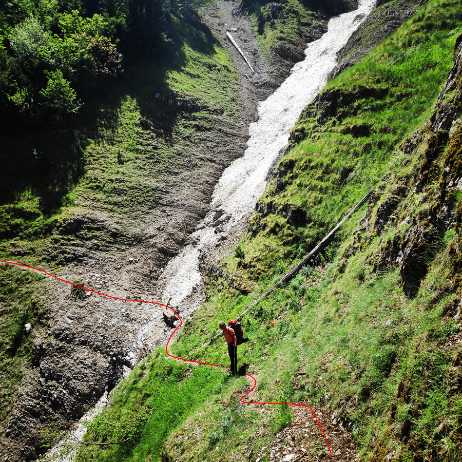 Mount_Tymfi_Pindos_North_Side_Thru-Hike_Part3_Astraka_Refuge_Davalista_Konitsa_121936_095