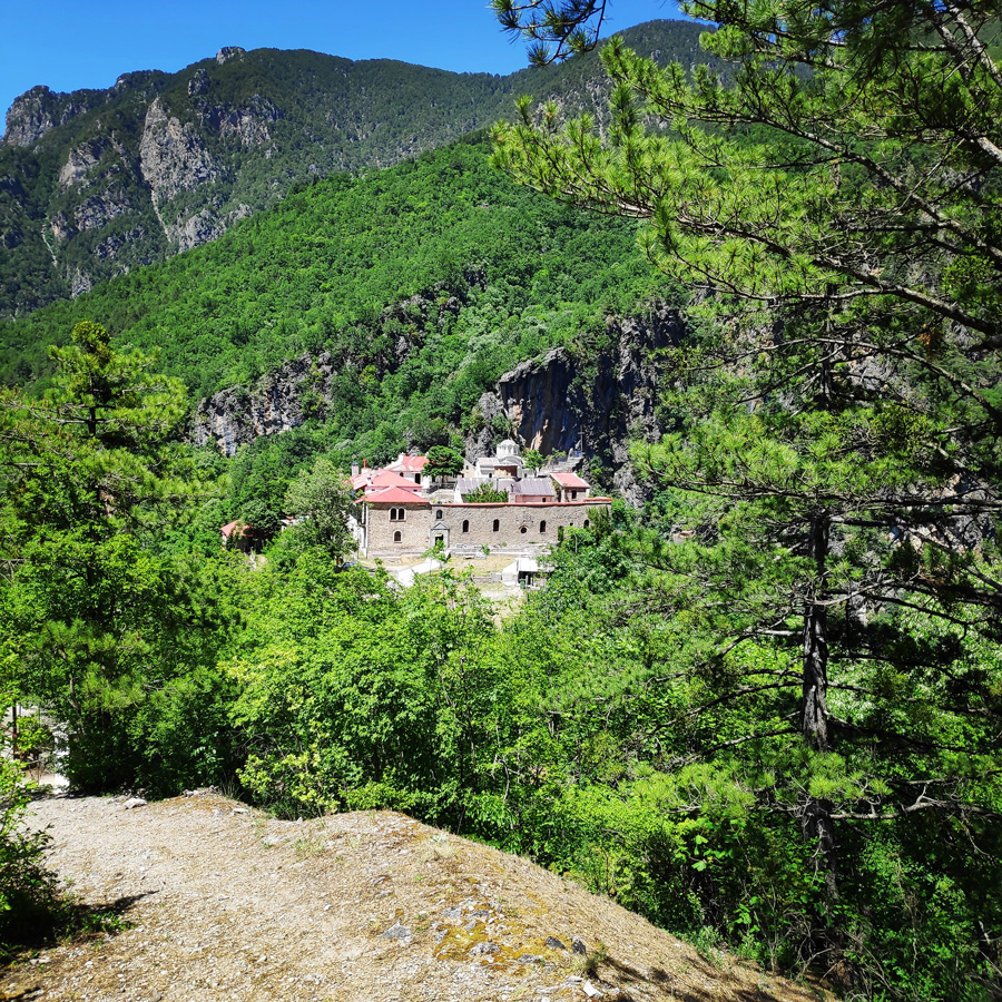 Mount_Tymfi_Pindos_North_Side_Thru-Hike_Part3_Astraka_Refuge_Davalista_Konitsa_122234_982