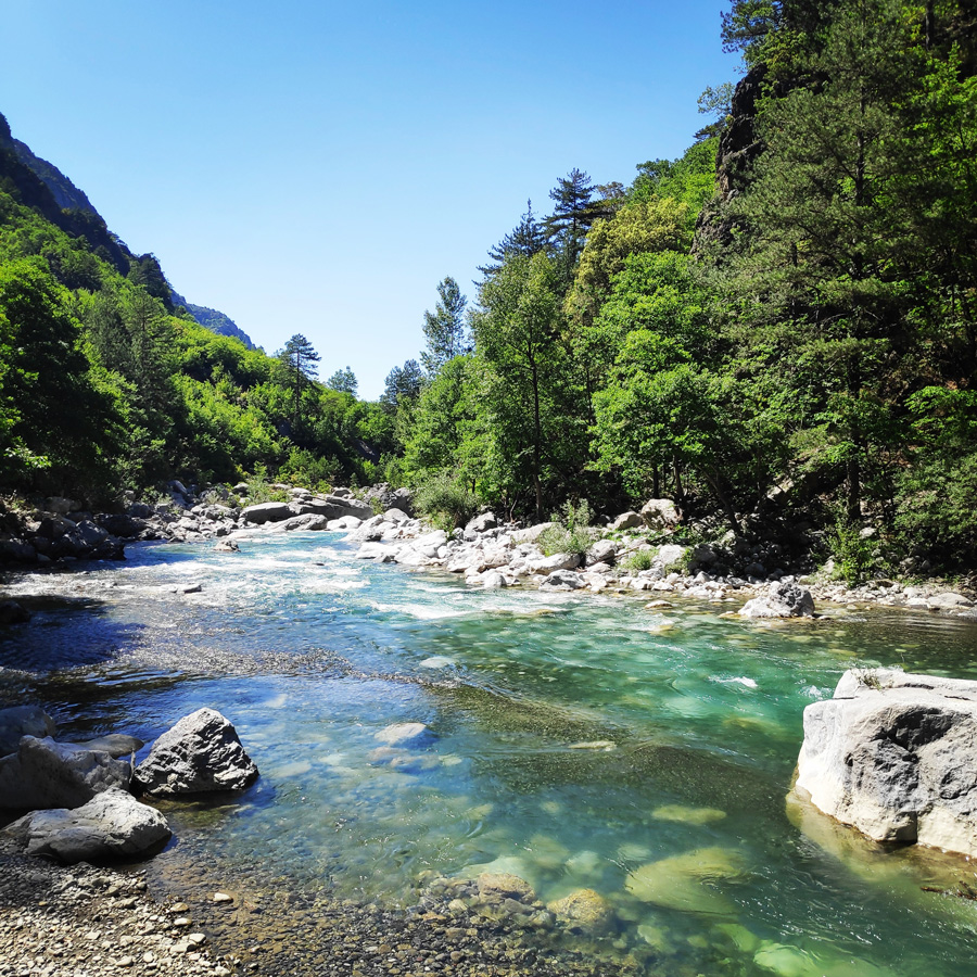 Mount_Tymfi_Pindos_North_Side_Thru-Hike_Part3_Astraka_Refuge_Davalista_Konitsa_122329_194