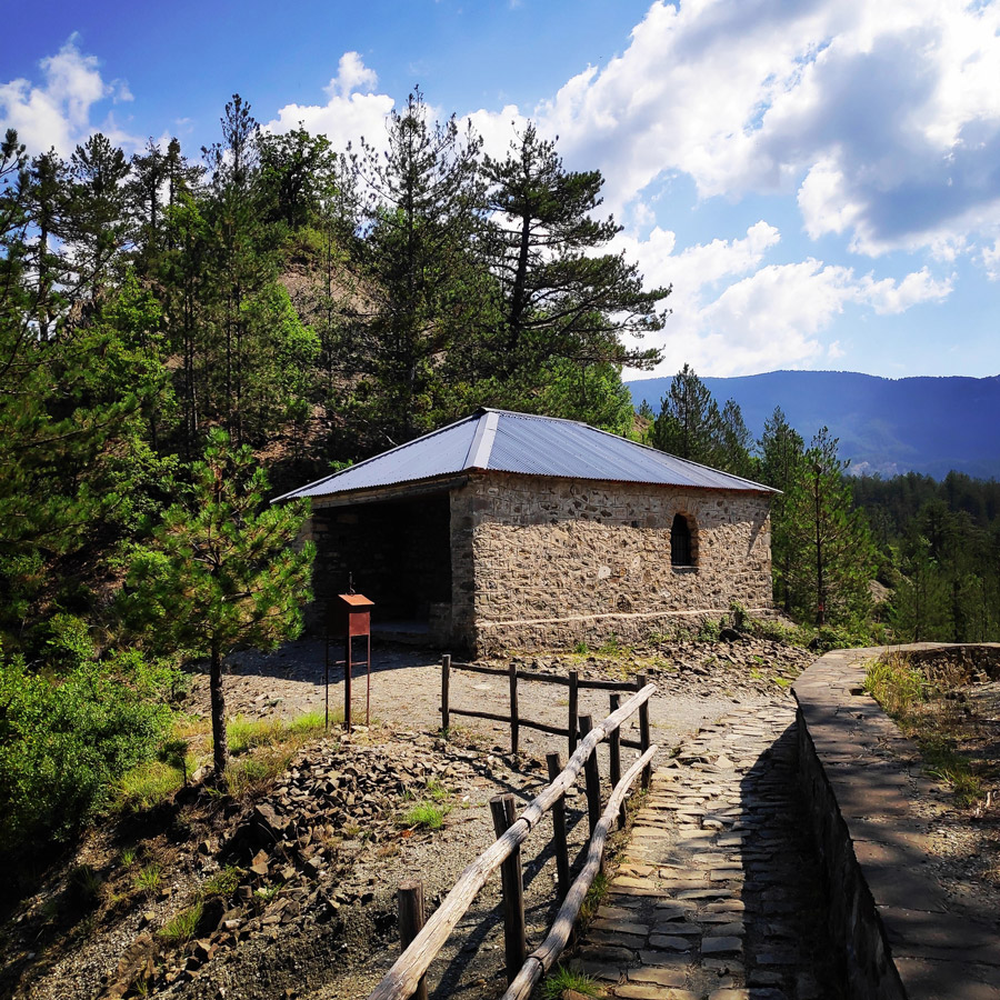 Hiking_Balta_di_Stringa_Iliochori_Tymfi_Pindos_092708_342-copy