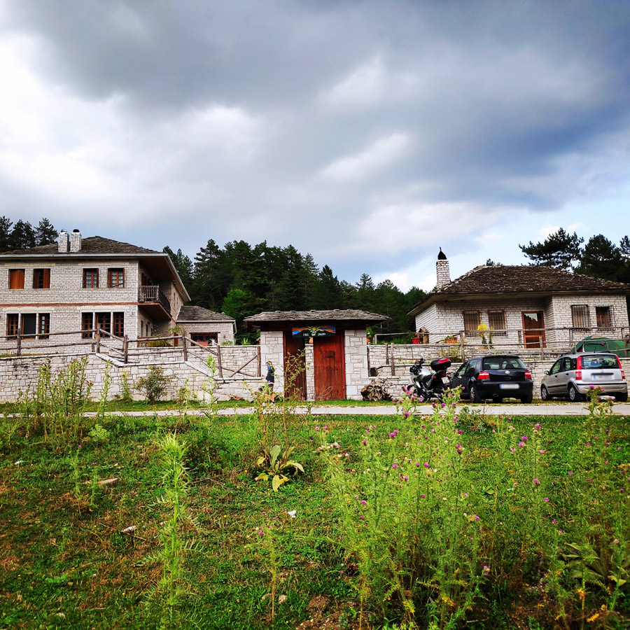 Tymfi_Zagori_Gyftokambos_Sarakatsan_141849_331