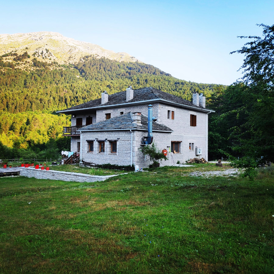 Tymfi_Zagori_Gyftokambos_Sarakatsan_142207_301