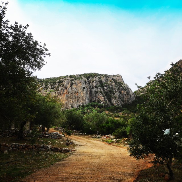 Climbing_Arcadia_Crag_07