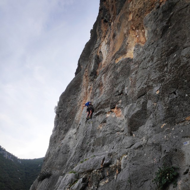 Climbing_Arcadia_Crag_13