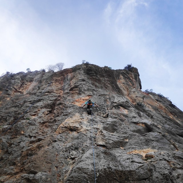 Climbing_Arcadia_Crag_14
