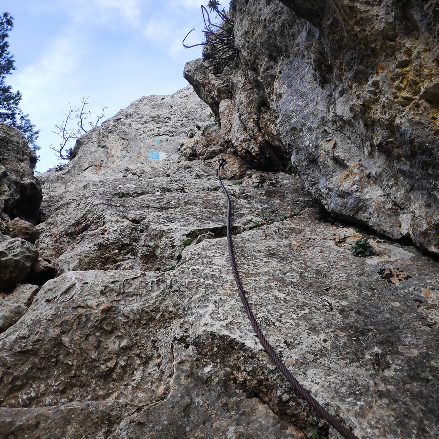 Hiking_West_Parnitha_Moni-Kliston_Panas-Cave_Arma_121716_901