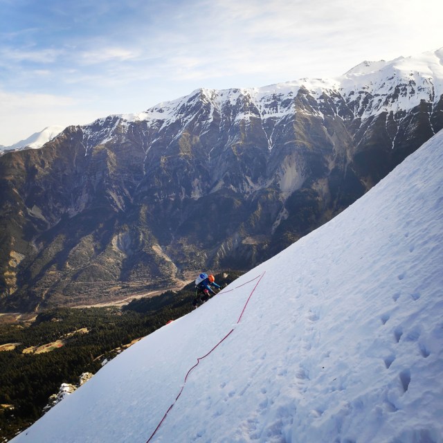 Winter_Mountaineering_Tzoumerka_Strogoula_Bear_Couloir_220959_428
