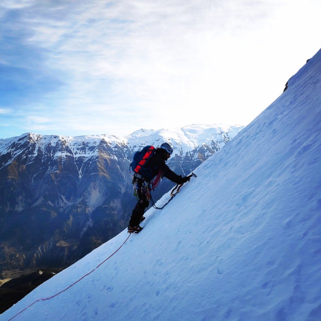 Winter_Mountaineering_Tzoumerka_Strogoula_Bear_Couloir_221023_811