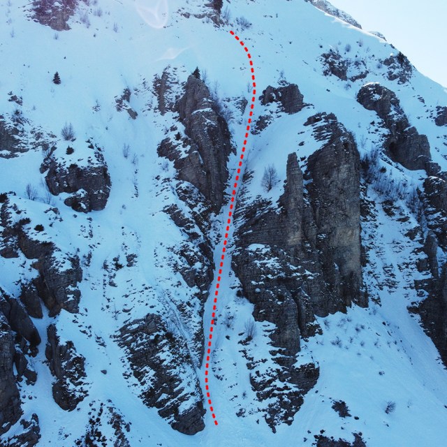 Winter_Mountaineering_Tzoumerka_Strogoula_Bear_Couloir_drone