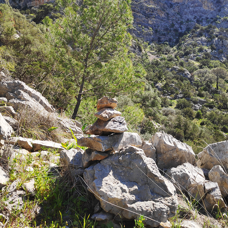 Climbing_Petrogerakas_Crag_Katafyki_Ermioni_Approach_04