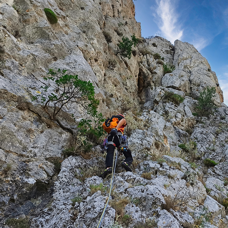 Fantastic_4_Kantili_Trad_Climbing_p_01