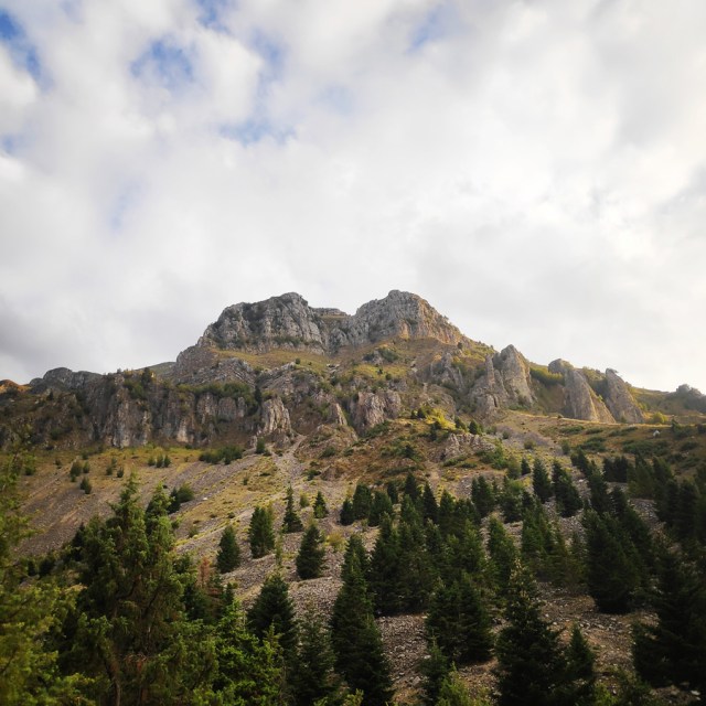 Hiking_Tzoumerka_Athamanika_Pramanta_Refuge_Kefalobriso_Waterfall_Melisourgi_Refuge_114456_948