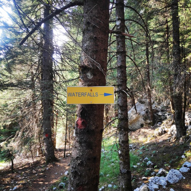 Hiking_Tzoumerka_Athamanika_Pramanta_Refuge_Kefalobriso_Waterfall_Melisourgi_Refuge_114804_244