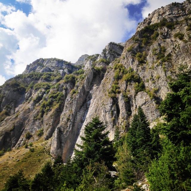 Hiking_Tzoumerka_Athamanika_Pramanta_Refuge_Kefalobriso_Waterfall_Melisourgi_Refuge_114943_633