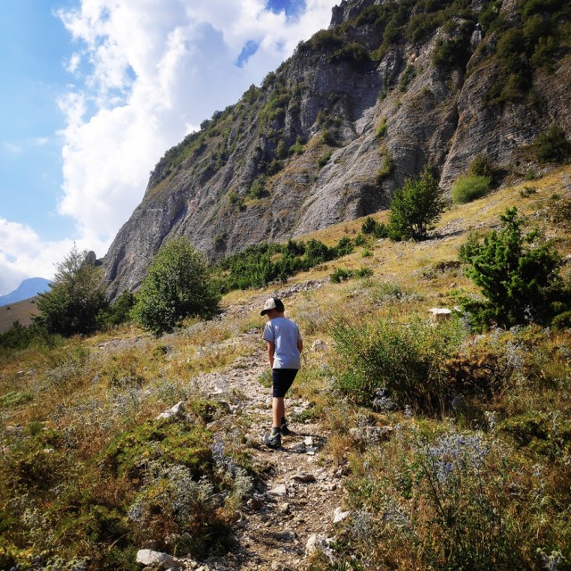 Hiking_Tzoumerka_Athamanika_Pramanta_Refuge_Kefalobriso_Waterfall_Melisourgi_Refuge_115042_073