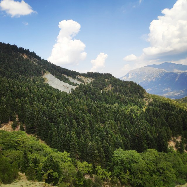 Hiking_Tzoumerka_Athamanika_Pramanta_Refuge_Kefalobriso_Waterfall_Melisourgi_Refuge_115953_900