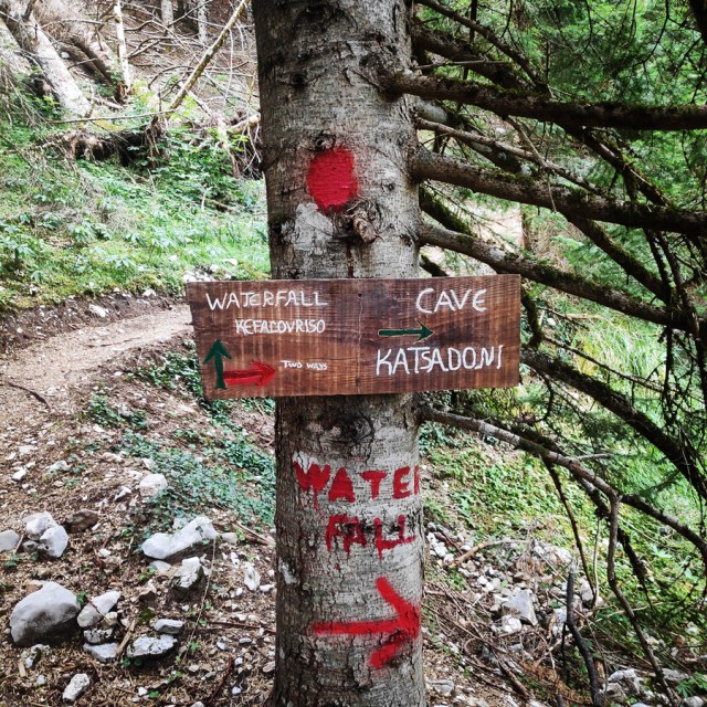 Hiking_Tzoumerka_Athamanika_Pramanta_Refuge_Kefalobriso_Waterfall_Melisourgi_Refuge_120048_584