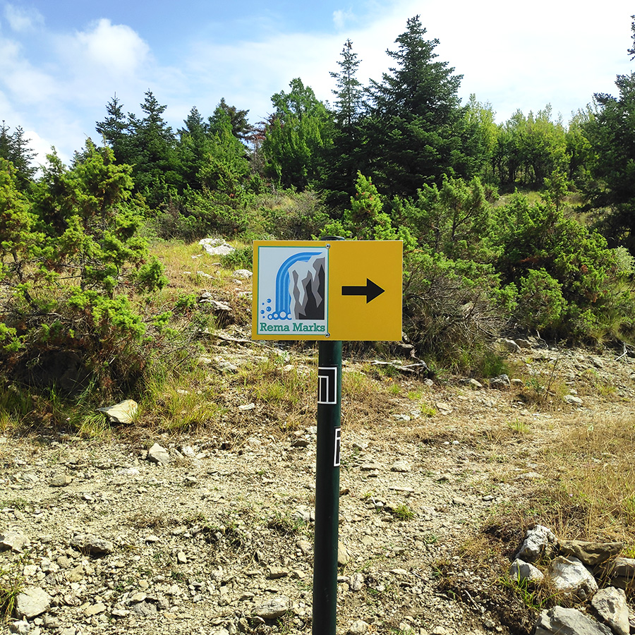 Rema_Marks_Theodoriana_Tzoumerka_Athamanika_Hiking_04