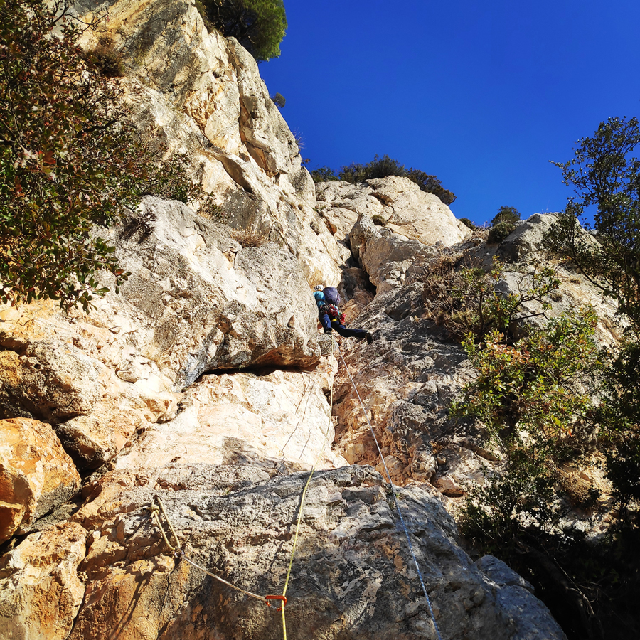 Trad_Climbing_Arma_Parnitha_Skytali_Athens__170429_938