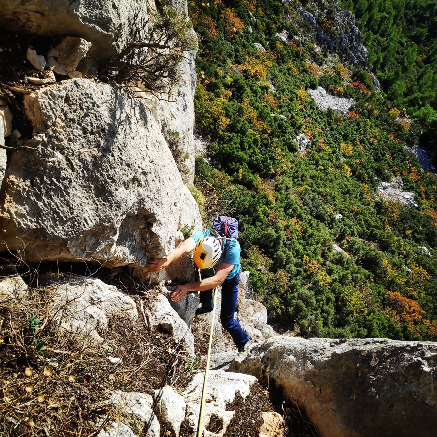 Trad_Climbing_Arma_Parnitha_Skytali_Athens__171311_559