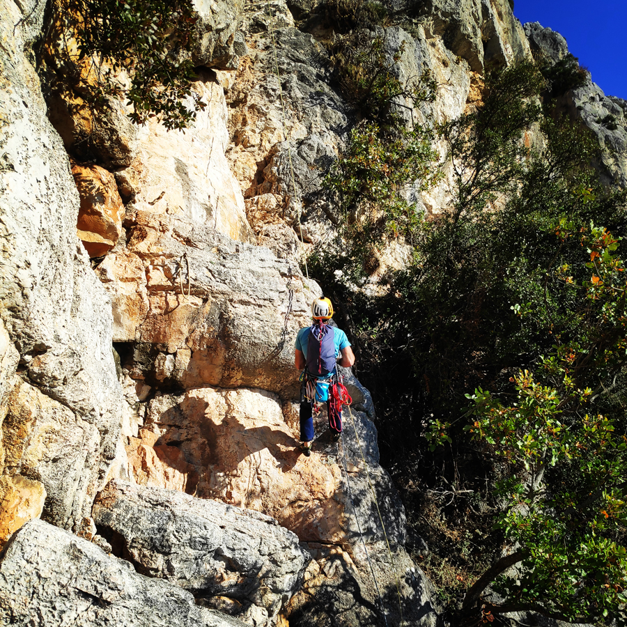 Trad_Climbing_Arma_Parnitha_Skytali_Athens__171428_807