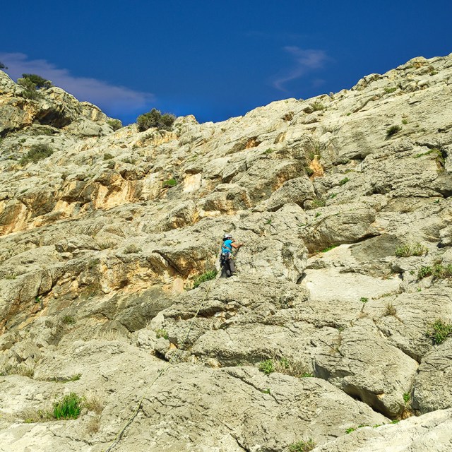 Trad_Climbing_Varasova_Public_06