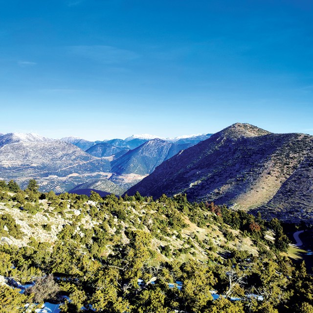Winter_Mountaineering_Climb_Mountain_Artemiisio_North_West_Couloir_04