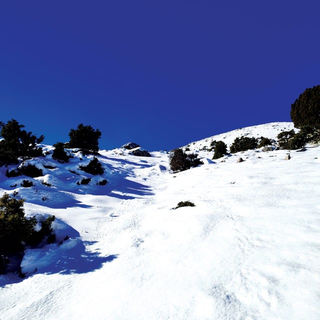 Winter_Mountaineering_Climb_Mountain_Artemiisio_North_West_Couloir_11