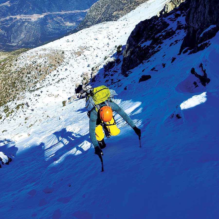 Mount Artemisio – Winter Mountaineering ascent via the North-West