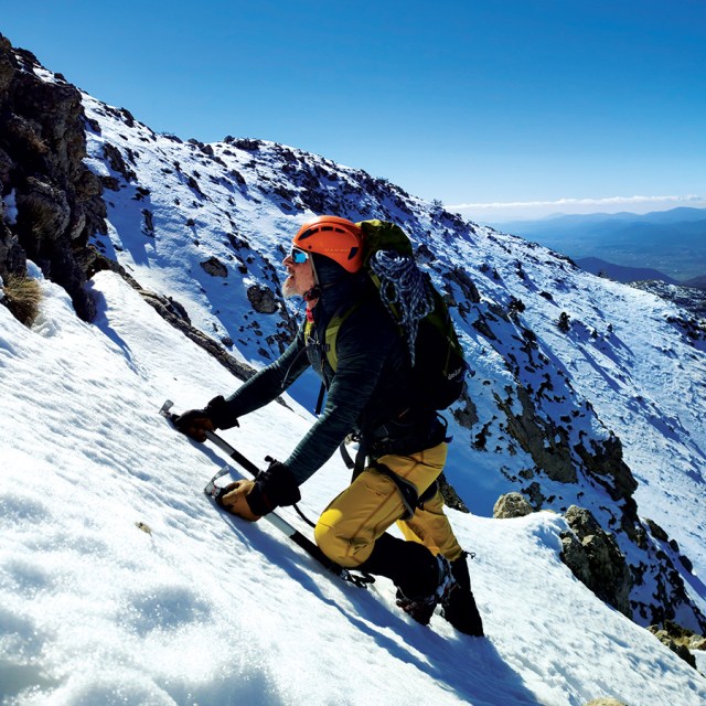 Winter_Mountaineering_Climb_Mountain_Artemiisio_North_West_Couloir_39