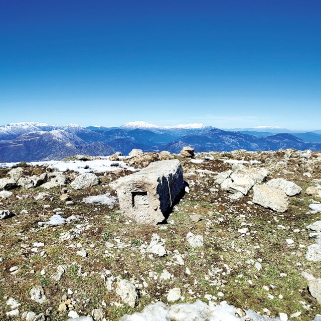 Winter_Mountaineering_Climb_Mountain_Artemiisio_North_West_Couloir_42