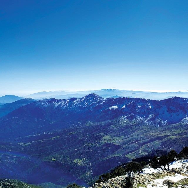 Winter_Mountaineering_Climb_Mountain_Artemiisio_North_West_Couloir_44