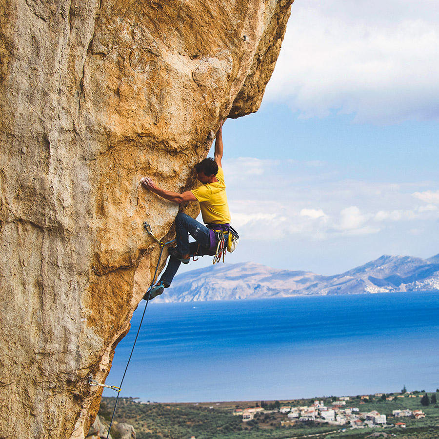 Climbing_Castle_Thermisia_Crag_07