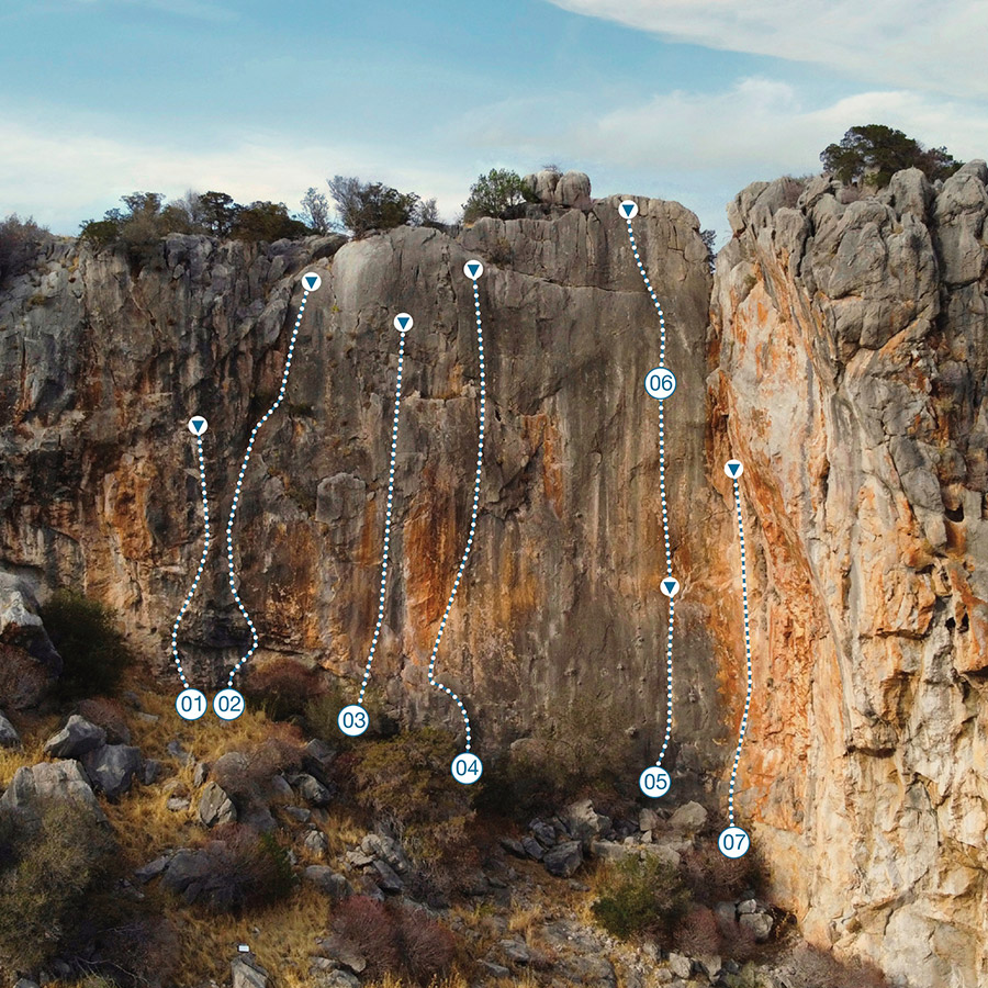 Climbing_Castle_Thermisia_Crag_09