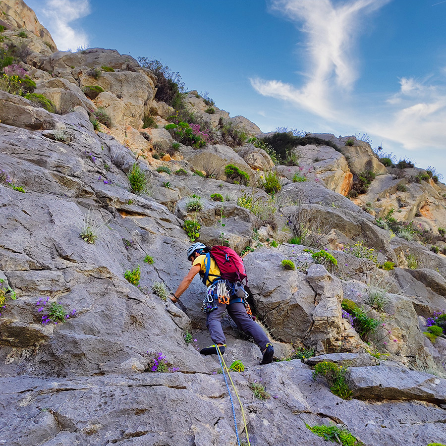 Ek_Tou_Anasfalous_Web_Images_08