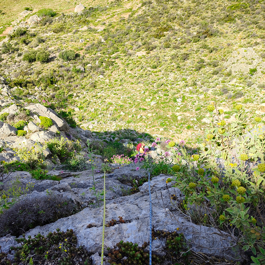 Ek_Tou_Anasfalous_Web_Images_18