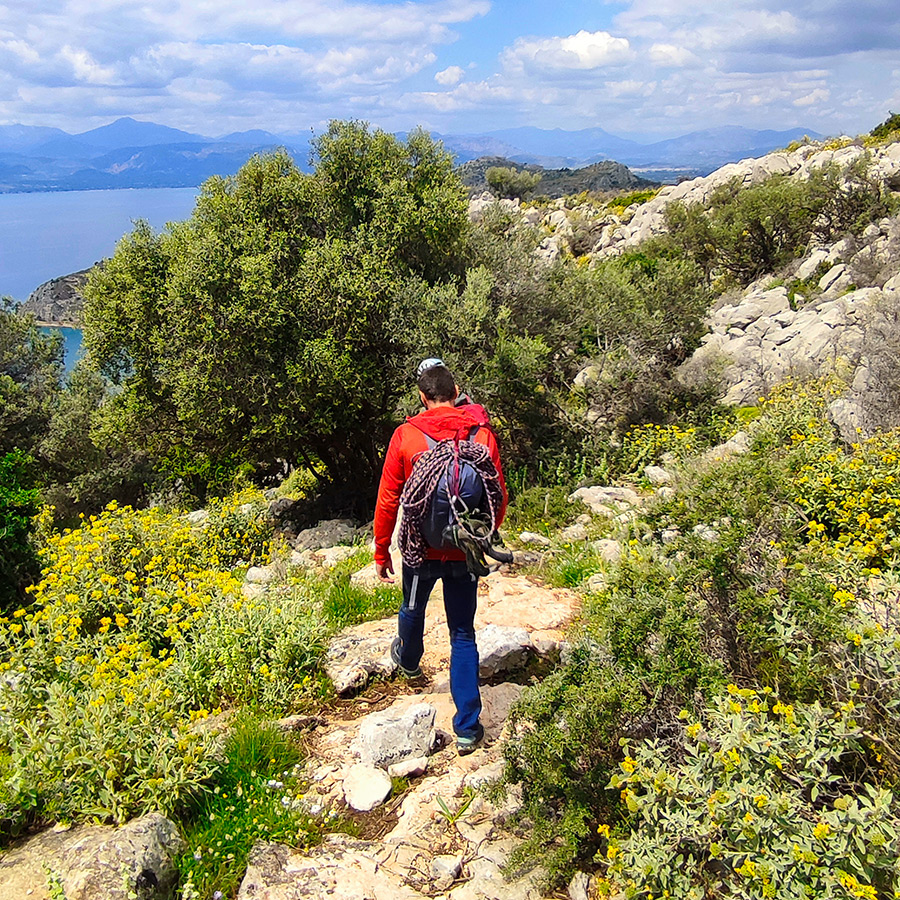 Ek_Tou_Anasfalous_Web_Images_33