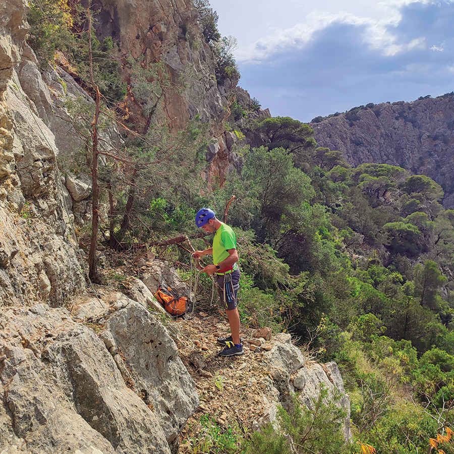 Alcyone_Pleiades_Crag_Katafyki_Ermionida_07
