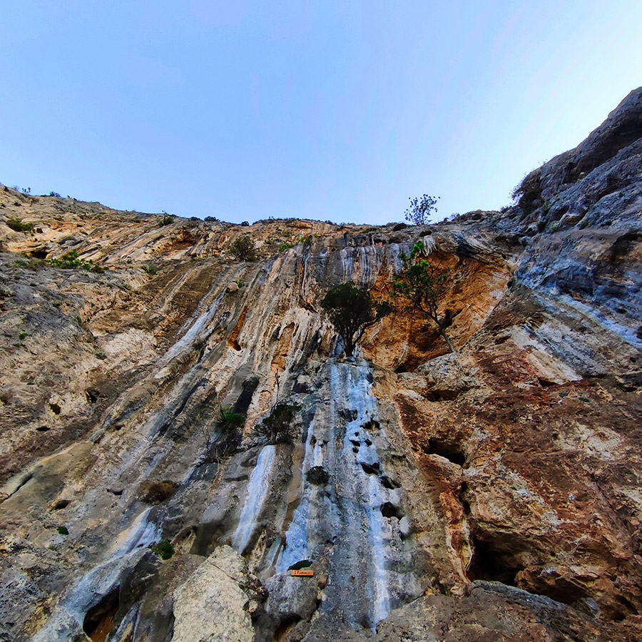 Climbing_Manikia_Lower_Valley_Rainbow_Sector_Evia_09