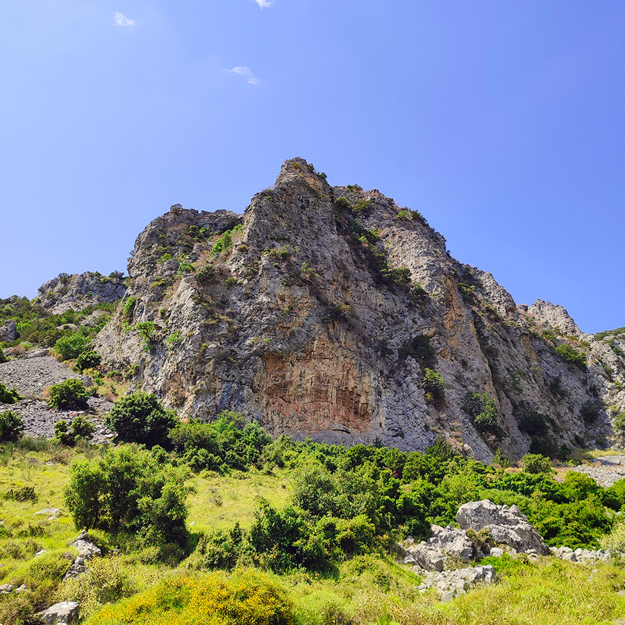 Climbing_Manikia_Vrisi_Evia_Pehnidia_Sector_06