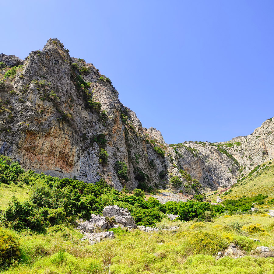 Climbing_Manikia_Vrisi_Evia_Pehnidia_Sector_07