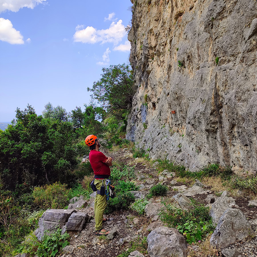 Climbing_Manikia_Vrisi_Evia_Pehnidia_Sector_12