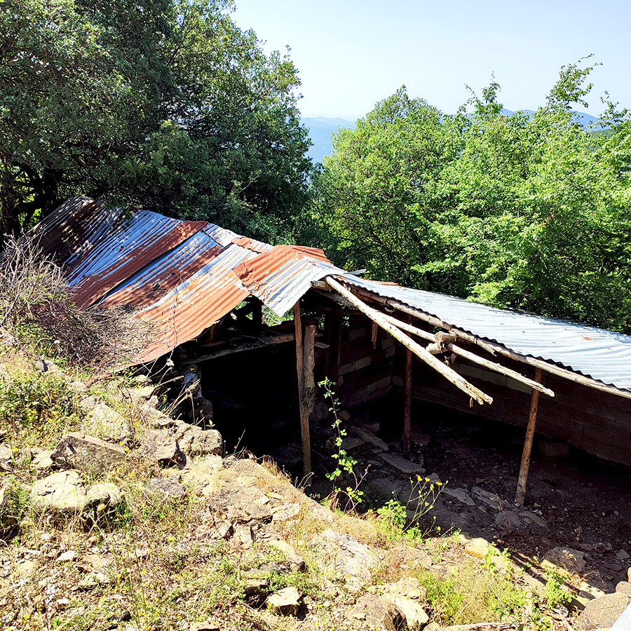 Hiking_Captain's_Bath_Vourgareli_South_Tzoumerka_Athamanika_06
