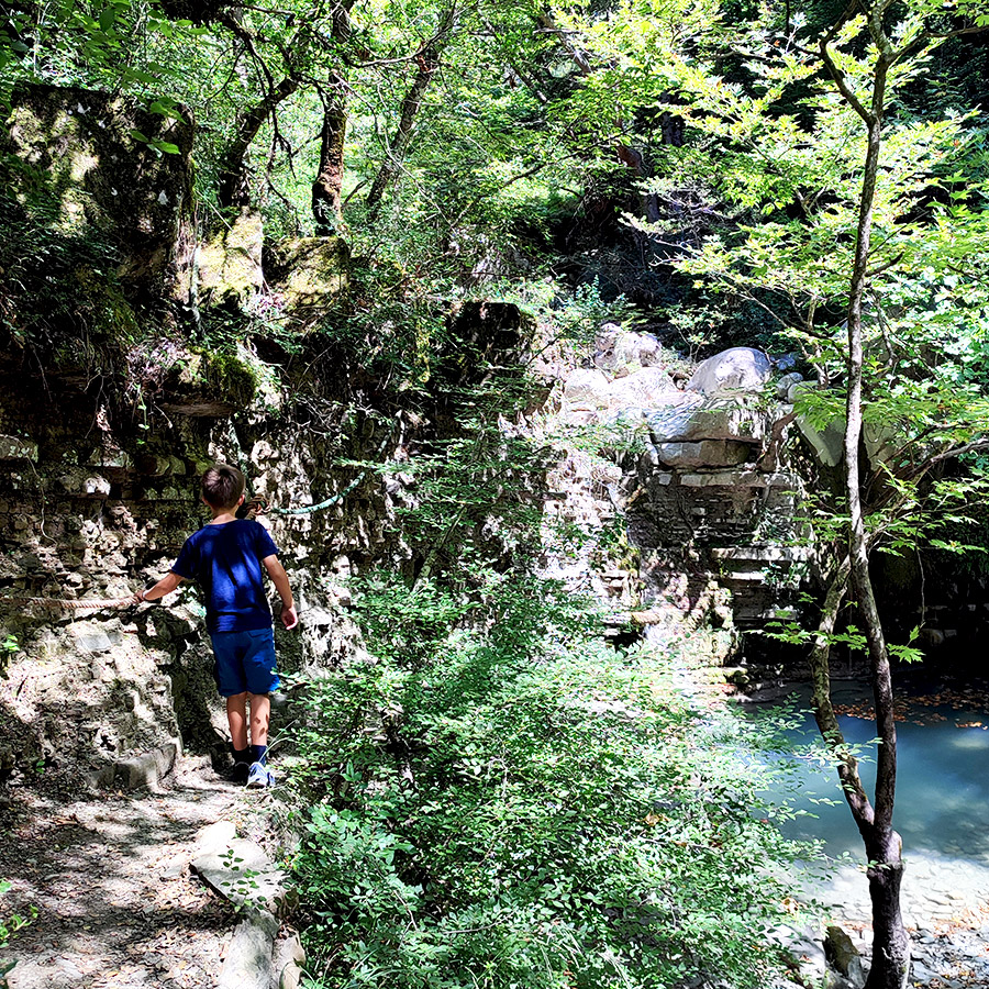 Hiking_Captain's_Bath_Vourgareli_South_Tzoumerka_Athamanika_19