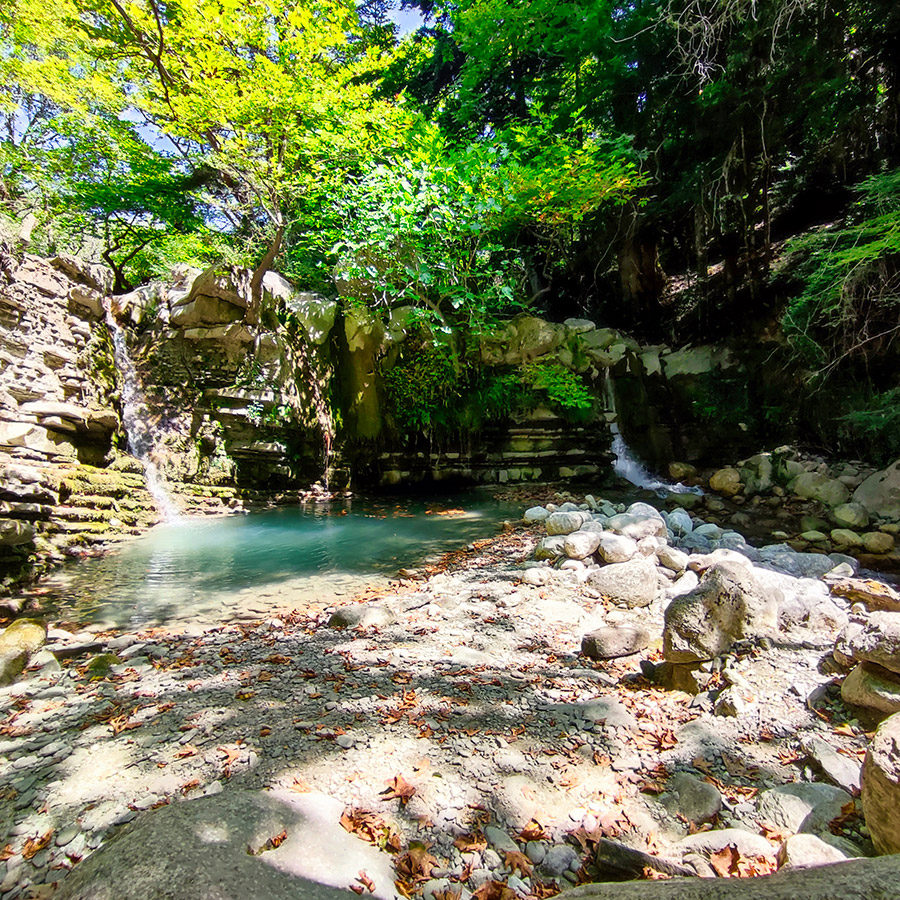 Hiking_Captain's_Bath_Vourgareli_South_Tzoumerka_Athamanika_26