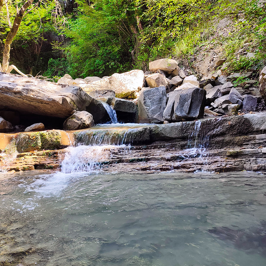 Hiking_Captain's_Bath_Vourgareli_South_Tzoumerka_Athamanika_27