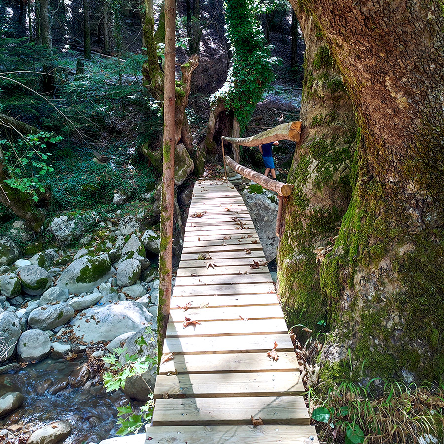 Hiking_Captain's_Bath_Vourgareli_South_Tzoumerka_Athamanika_31