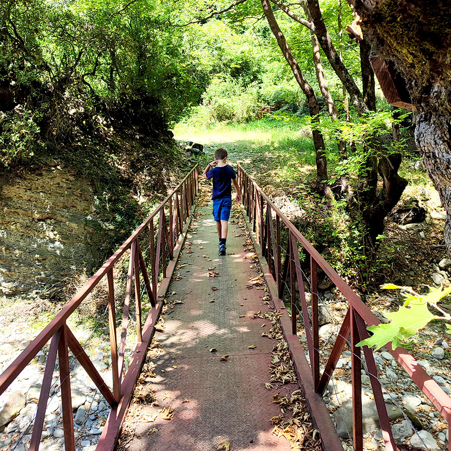 Hiking_Captain's_Bath_Vourgareli_South_Tzoumerka_Athamanika_40